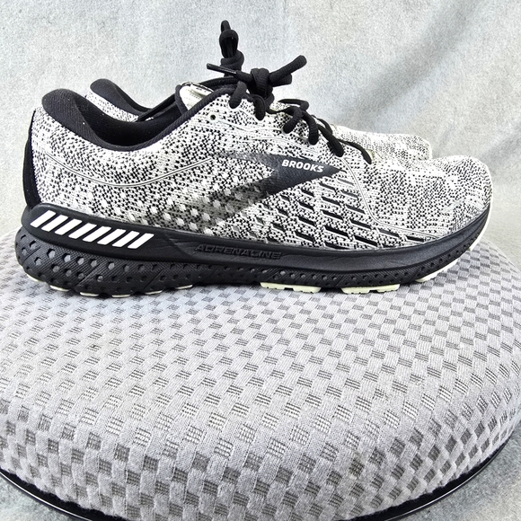 Brooks Other - Men's  Brooks adrenaline 21 size 10.5 med. (D) shoes, sneakers, running,